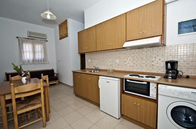 Athina Apartments Нео Кліма Номер фото