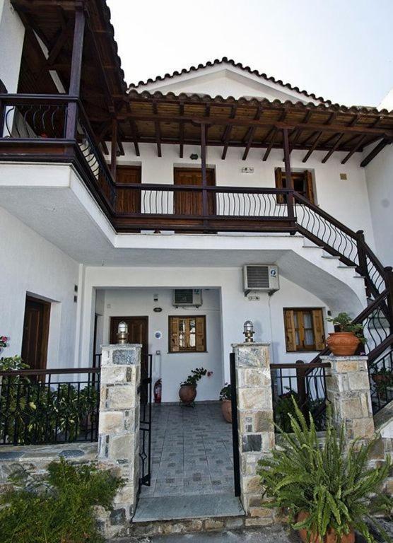 Athina Apartments Нео Кліма Номер фото