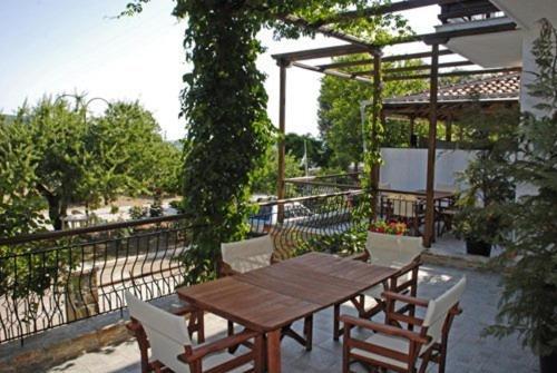 Athina Apartments Нео Кліма Номер фото